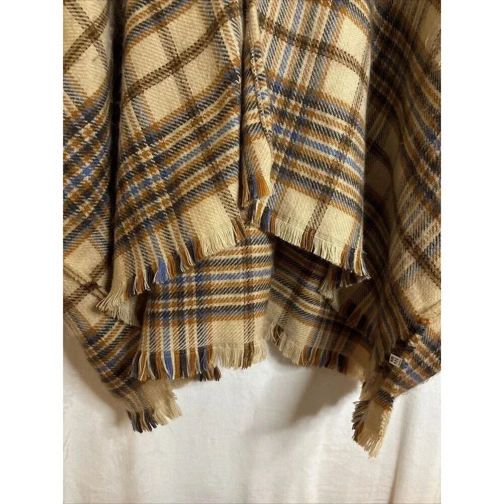 Aerie Hooded Plaid Poncho Shall Women's One Size Tan Toggle Front Closure